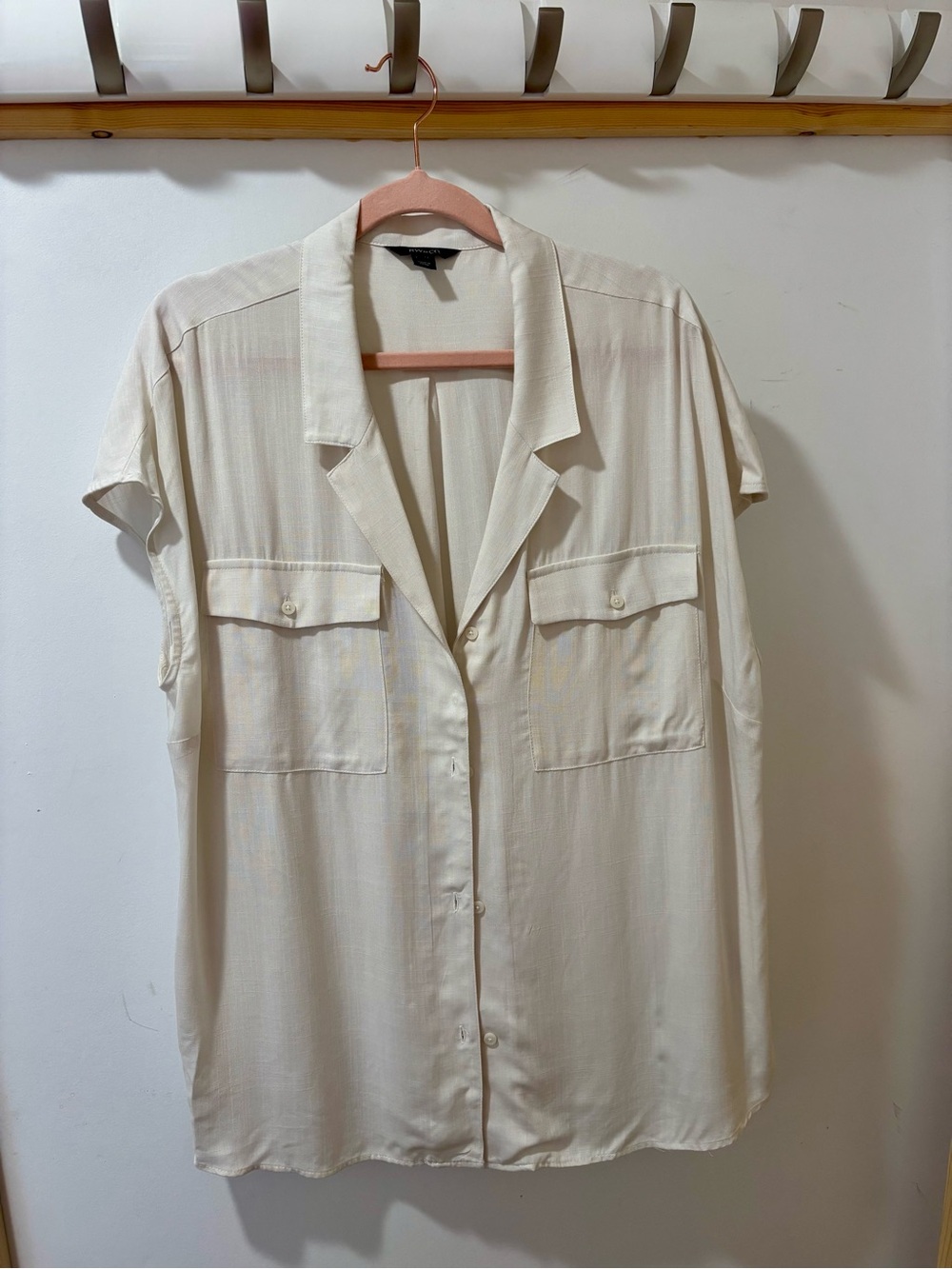 Light Cream Short-Sleeve Button-Up Pocket Shirt for Women